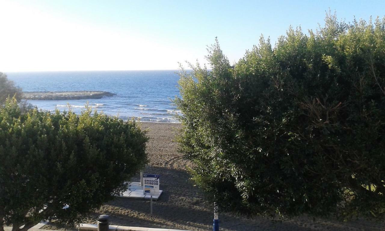 Beachfront House Málaga Kültér fotó